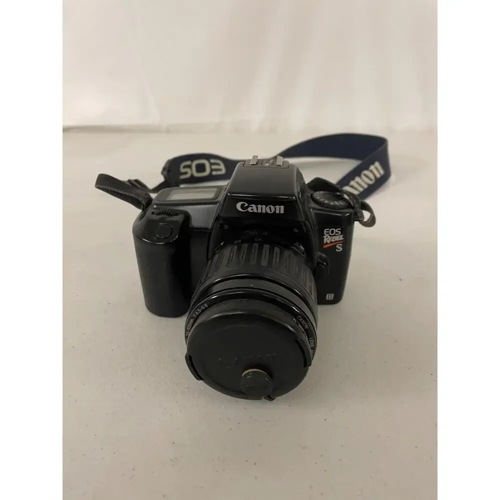 Vtg Canon EOS Rebel S 35mm SLR Film Camera with 35-105mm EF Lens Untested